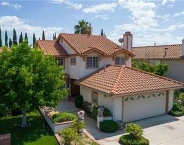 12022 Falcon Crest Way - Photo Thumbnail 2