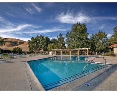 12022 Falcon Crest Way - Photo Thumbnail 35