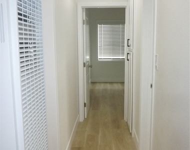16901 Crenshaw Boulevard - Photo Thumbnail 13