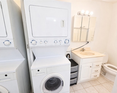 2640 Batson Avenue - Photo Thumbnail 17