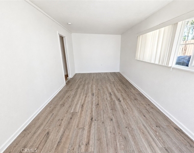 2640 Batson Avenue - Photo Thumbnail 16