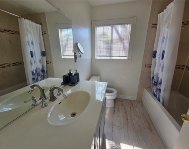 2640 Batson Avenue - Photo Thumbnail 9
