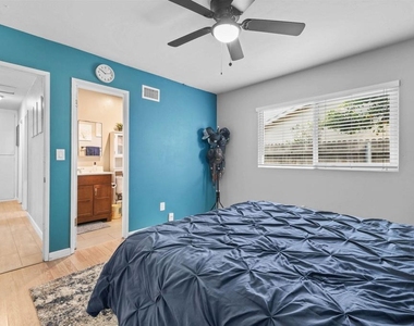 820 Blackwood Dr - Photo Thumbnail 17