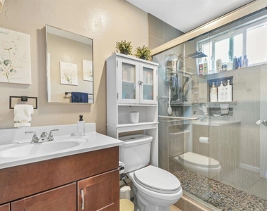 820 Blackwood Dr - Photo Thumbnail 18