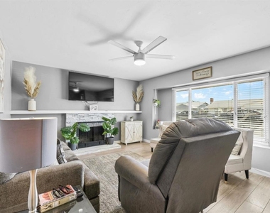 820 Blackwood Dr - Photo Thumbnail 4