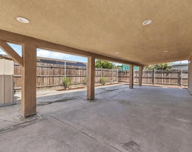 820 Blackwood Dr - Photo Thumbnail 27