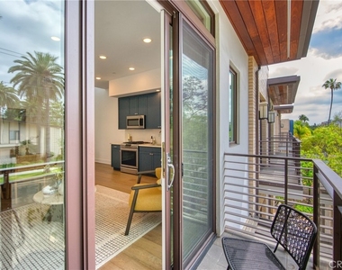 125 Hurlbut Street - Photo Thumbnail 15