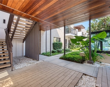125 Hurlbut Street - Photo Thumbnail 3