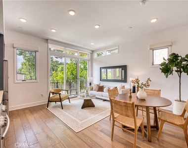 125 Hurlbut Street - Photo Thumbnail 13