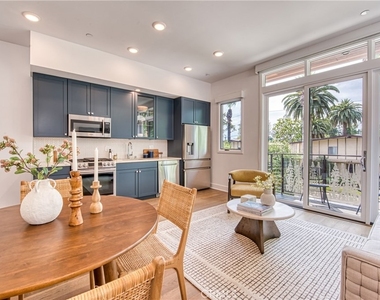 125 Hurlbut Street - Photo Thumbnail 11