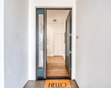 125 Hurlbut Street - Photo Thumbnail 5