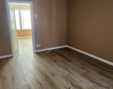44613 Date Avenue - Photo Thumbnail 1