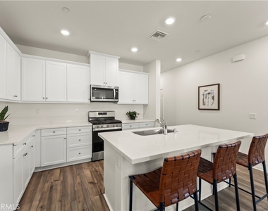 4281 S Hermosa Paseo - Photo Thumbnail 12