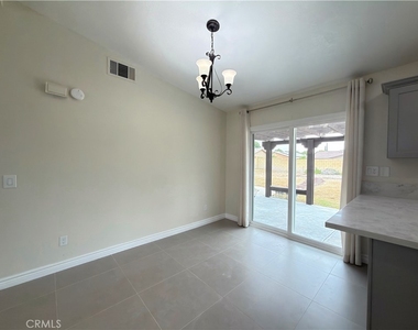 7689 Cornel Ct - Photo Thumbnail 9