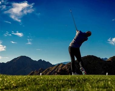 80118 Whisper Rock - Photo Thumbnail 2