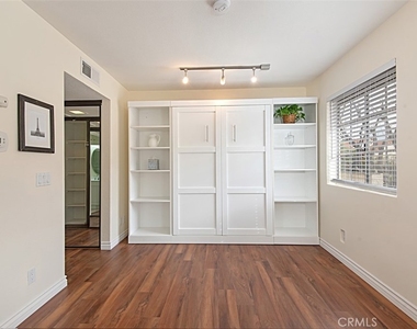 23242 La Mar - Photo Thumbnail 11