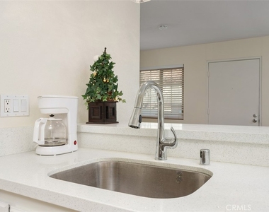 23242 La Mar - Photo Thumbnail 9