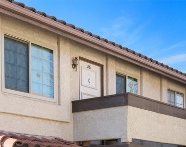 23242 La Mar - Photo Thumbnail 1