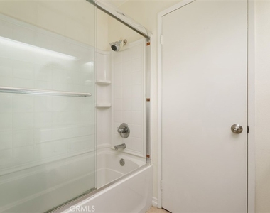 23242 La Mar - Photo Thumbnail 16