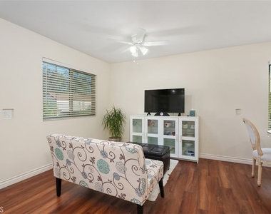 23242 La Mar - Photo Thumbnail 4
