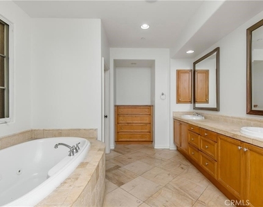 18 Coastal Oak - Photo Thumbnail 11