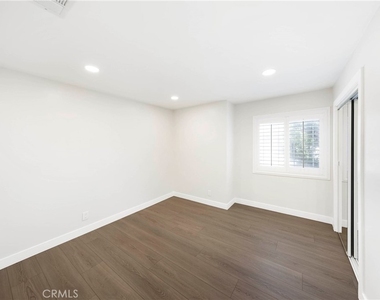 12282 Newport Avenue - Photo Thumbnail 13
