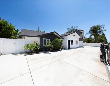 12282 Newport Avenue - Photo Thumbnail 23