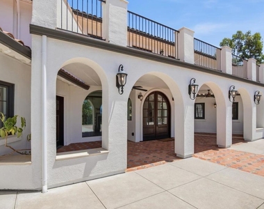 16010 Carey Lane - Photo Thumbnail 3