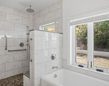 16010 Carey Lane - Photo Thumbnail 14