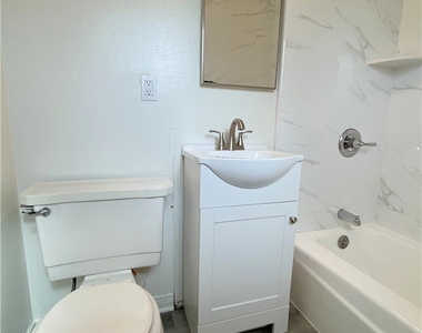 21808 Walnut Avenue - Photo Thumbnail 9