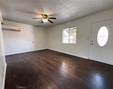 8876 Cypress Avenue - Photo Thumbnail 2