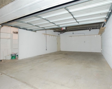 2345 Montrose Avenue - Photo Thumbnail 33