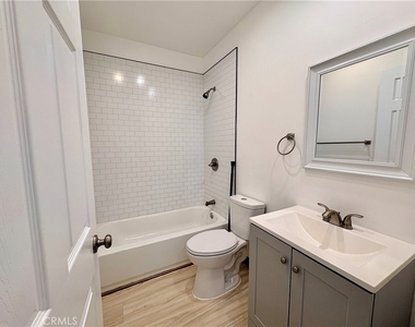 753 Baylor Avenue - Photo Thumbnail 7