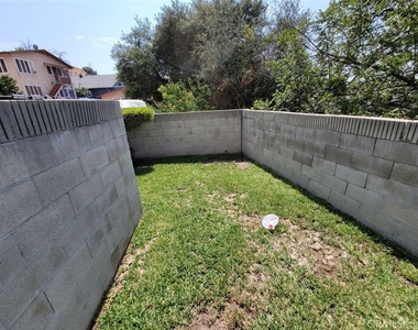 3607 Griffin - Photo Thumbnail 6