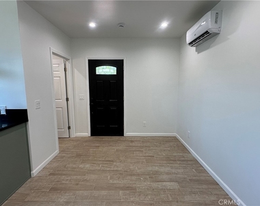 1224 E Workman Avenue - Photo Thumbnail 3