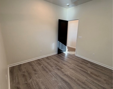 4029 Summer Way - Photo Thumbnail 13