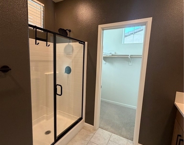 4029 Summer Way - Photo Thumbnail 20