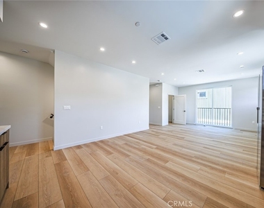 6093 La Prada - Photo Thumbnail 6