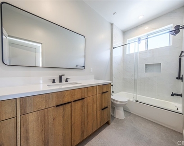 6093 La Prada - Photo Thumbnail 15
