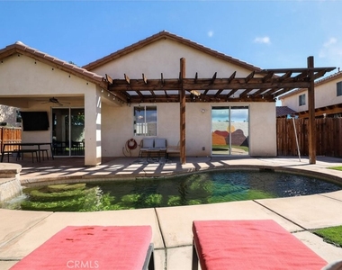 50157 Calle Tolosa - Photo Thumbnail 5