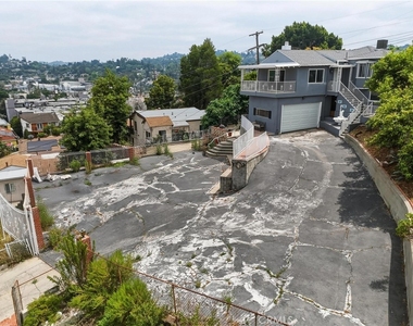 1745 College View Place - Photo Thumbnail 45