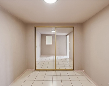 1745 College View Place - Photo Thumbnail 19