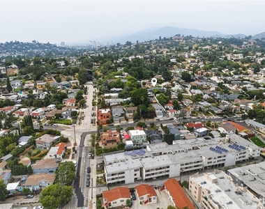 1745 College View Place - Photo Thumbnail 43