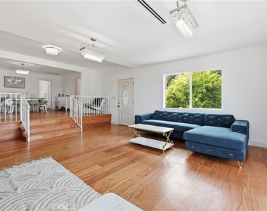 1745 College View Place - Photo Thumbnail 23
