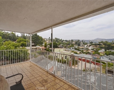 1745 College View Place - Photo Thumbnail 4