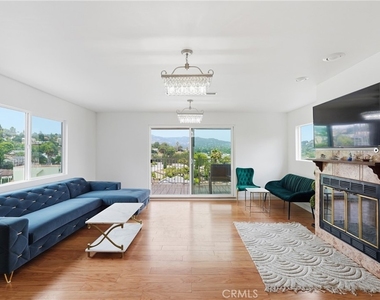 1745 College View Place - Photo Thumbnail 24