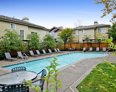 1079 River Rock Ln - Photo Thumbnail 24