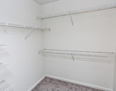 1079 River Rock Ln - Photo Thumbnail 16