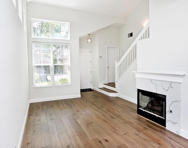 1079 River Rock Ln - Photo Thumbnail 10