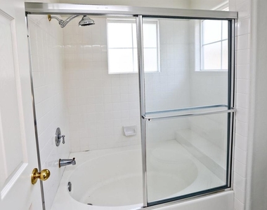 1079 River Rock Ln - Photo Thumbnail 17